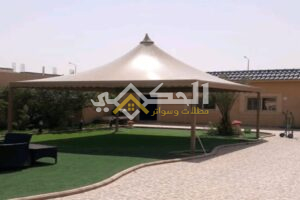 مظلات هرمية