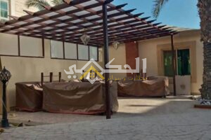 أفضل مظلات خشب بلاستيكي