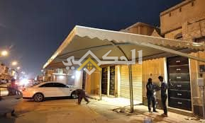 مظلات مواقف سيارات