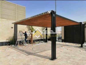 معلم تركيب سواتر ومظلات وبرجولات