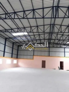 مستودع حديد للبيع